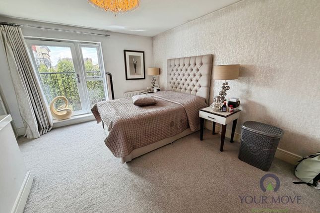 77, Brentleigh Way, Hanley, Staffordshire photo 4