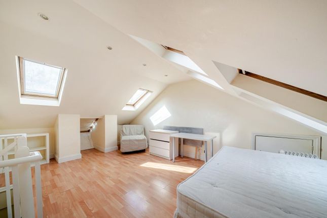 Poets Cottage, 58, Haydon Place, Guildford photo 3