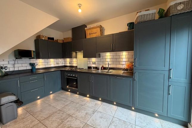 3-bed house on Hawthorne Avenue, Hawthorne Avenue, Hull, £234,950