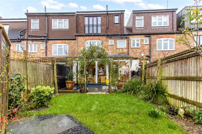 Terraced house for sale in Crescent Rise, London
