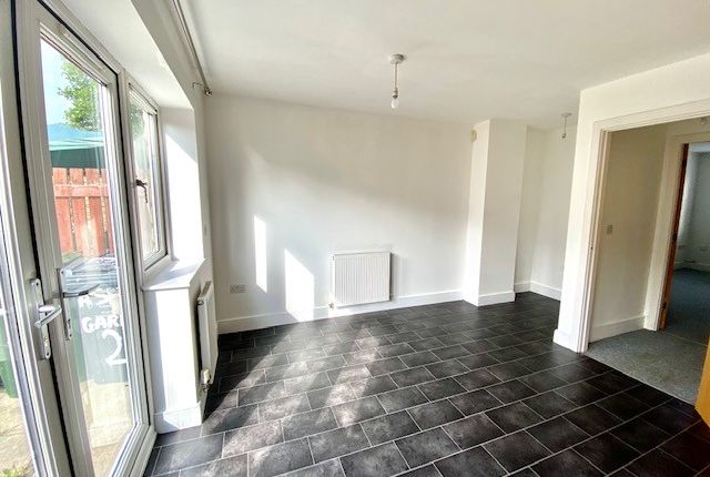 2, Aspen Gardens, BARNSLEY photo 4