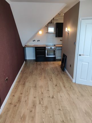 Thumbnail Flat to rent in Leicester Road, Leicester