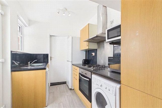 Full House, 140, Clarendon Road, Middlesbrough photo 3