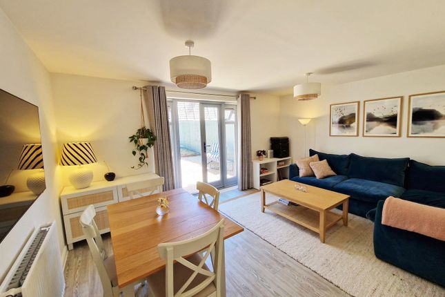 22, Taylor Crescent, Exmouth photo 2