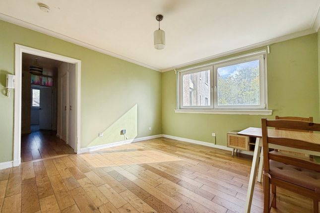 2/2, 39, Rossendale Court, Glasgow photo 3