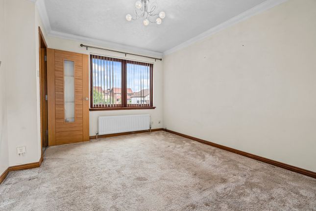 2, Montgomery Crescent, Falkirk photo 2
