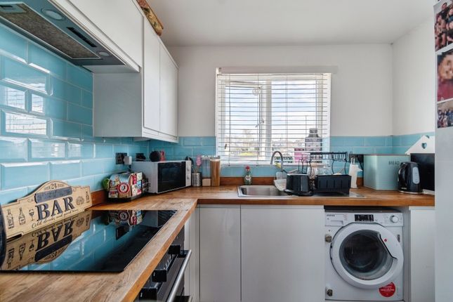 41, Gatcombe Drive, Bristol photo 4