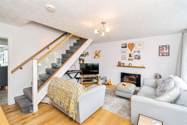 15, Alder Close, Southampton photo 2