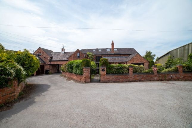 Hollies Barn, Spondon Road, Ilkeston photo 3