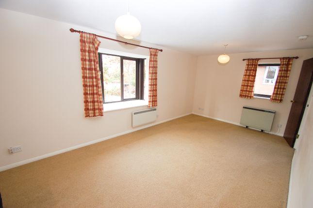 Flat to rent in Granville Road, St Albans