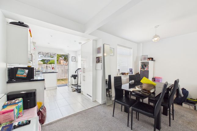 25, Campbell Drive, Littlehampton photo 4