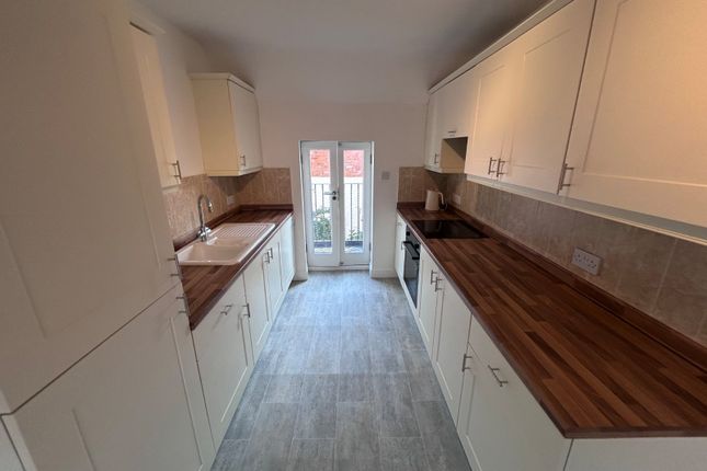 19A, New Walkergate, East Yorkshire photo 5