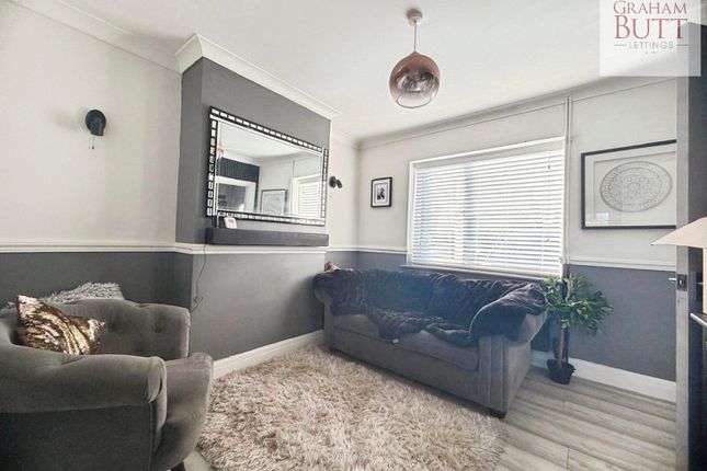 69, Conbar Avenue, Littlehampton photo 3