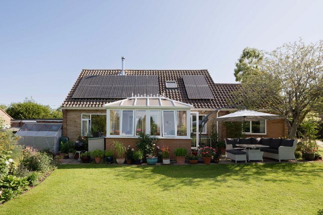 2, Greenways Close, Flordon photo 2
