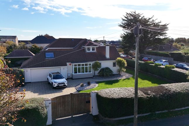 97, Barton Court Avenue, Barton On Sea photo 2