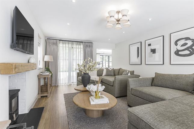 Plot 8, Oakbourne,, Andrews Lane, Goffs Oak photo 2