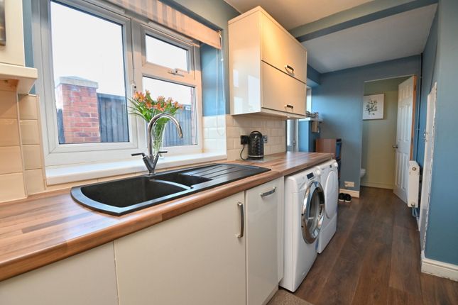 17, Cemetery Road, Barnsley photo 5
