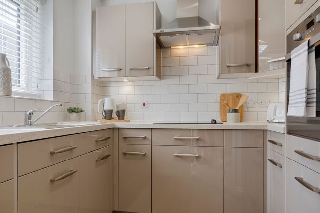 Apt 44, Lewis Carroll Lodge, St Margaret's Road, Cheltenham photo 2