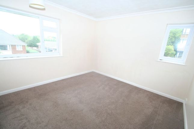 27, Hamilton Court, Worthing photo 5