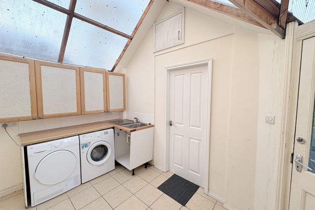 22 Kings Hedges Rd, Cambridge photo 4