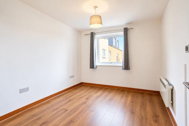 Flat 15, 16, Optical Court, Kenway, Southend-On-Sea photo 5
