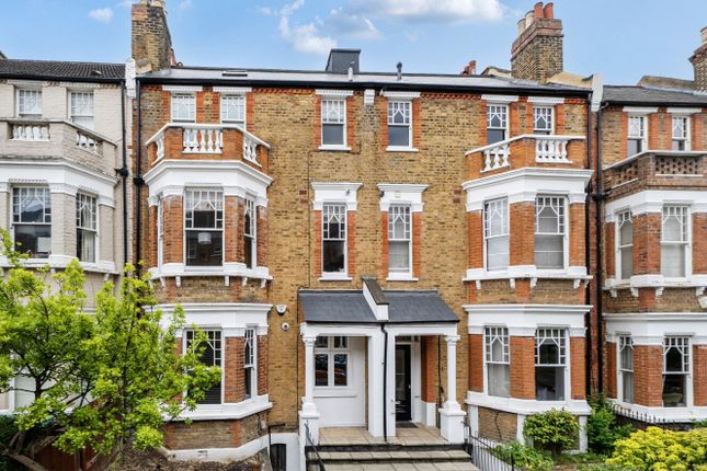Flat H, 32-34, Gondar Gardens, London photo 4