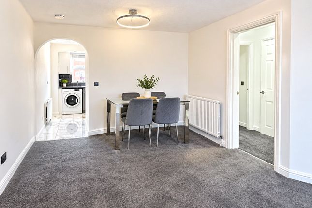 19, Royal Court Drive, Greater Manchester photo 3