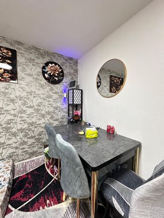 11, Grangeforth Road, Manchester photo 4
