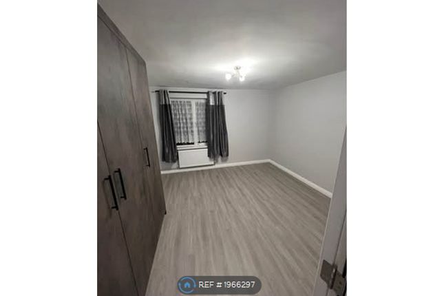 Bethany Waye, Feltham photo 4