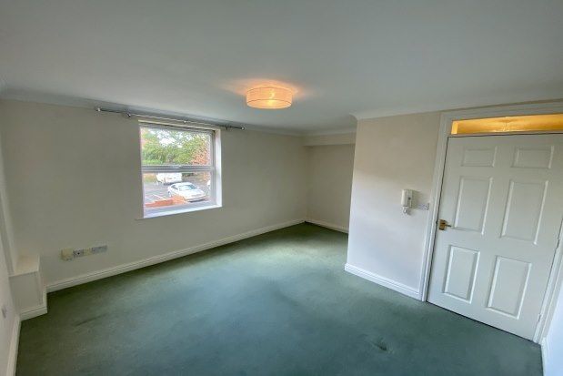 Flat to rent in Clarendon House, Darlington