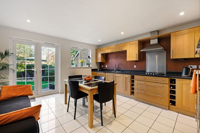6, Knight Road, Rendlesham, Woodbridge photo 3