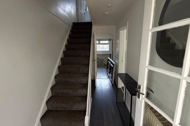 74, West Woodside Avenue, Renfrewshire photo 2