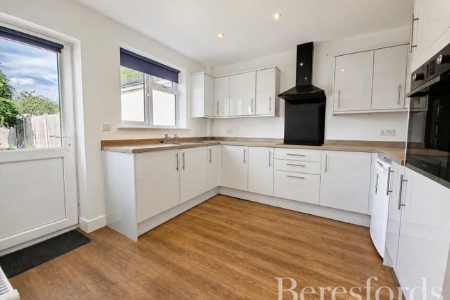 19, Colchester Road, Clacton-on-Sea photo 3