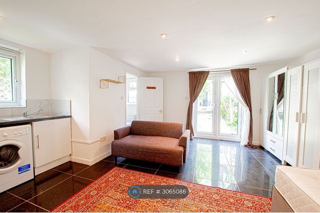Grasmere Avenue, Wembley photo 4