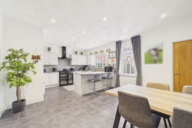 8 Hewitson Terrace, Gateshead photo 2