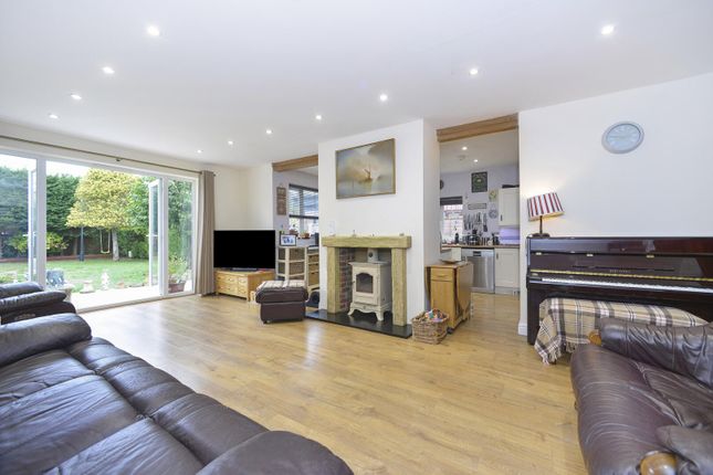 Elsley, Khartoum Road, Godalming photo 2