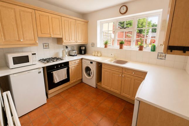 141, Harborough Road, Northampton photo 3
