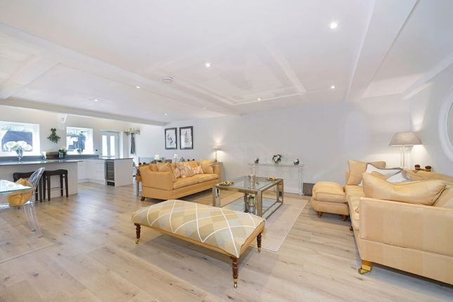 2 Ridings Barn Loxwood Road, Cranleigh photo 3