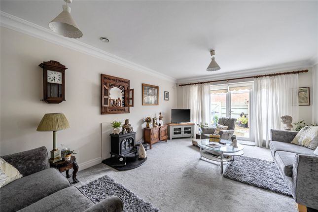 2, Walsham Mews, Surrey photo 4