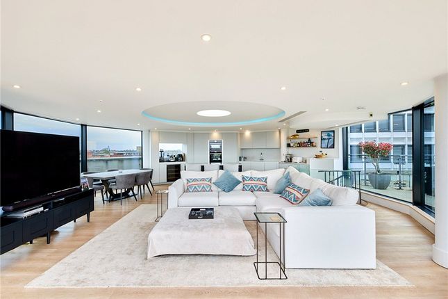 Flat 49, Castle Court, 1, Brewhouse Lane, London photo 4