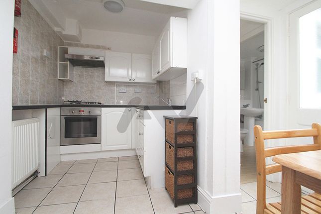 Terraced house to rent in Farrant Avenue, Wood Green