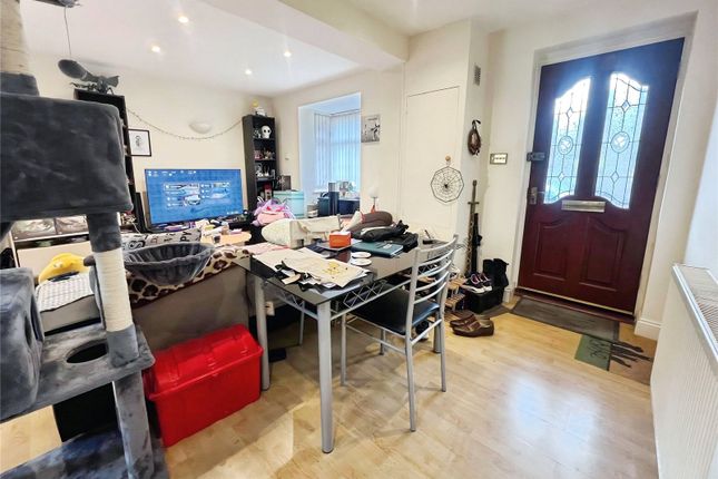 2 Villier Court,, Villier Street, Uxbridge photo 3