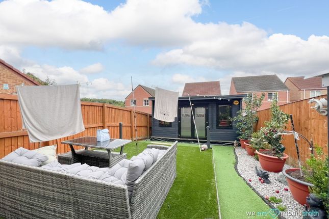 18, Pearwood Close, Rotherham photo 4