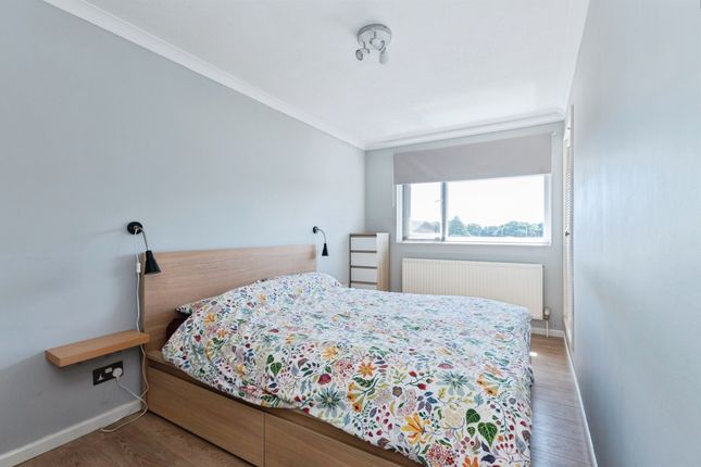 56, Viscount Walk, Bournemouth photo 4