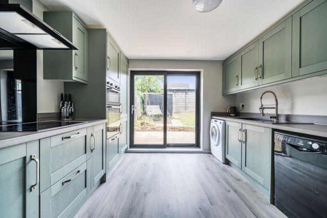 49, Thorold Avenue, Sleaford photo 3