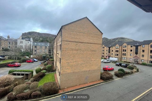 Flat, Parkside Terrace, Edinburgh photo 3