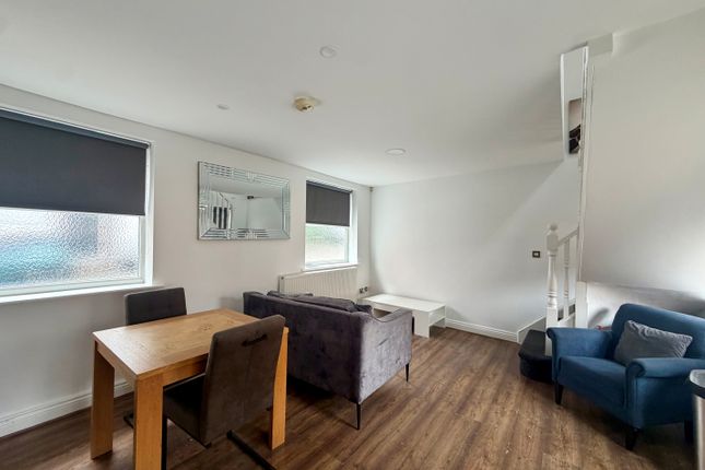 73, Furnace Hill, Sheffield photo 2