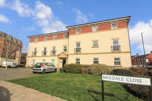 Thumbnail Flat to rent in Birkdale Close, Redhouse, Swindon