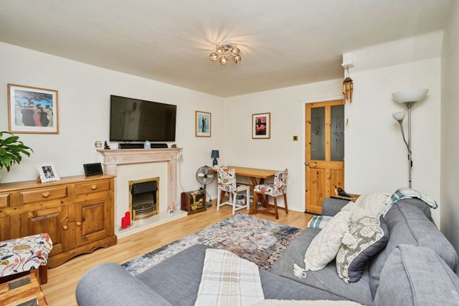 7, King Arthur Close, Isle of Wight photo 3