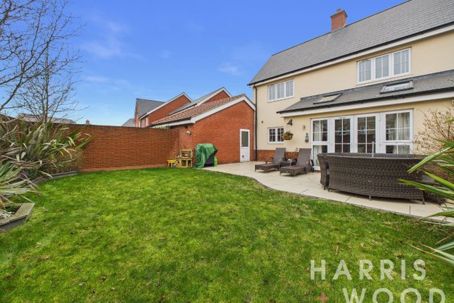 21 Summertime Drive, Colchester, Essex photo 4